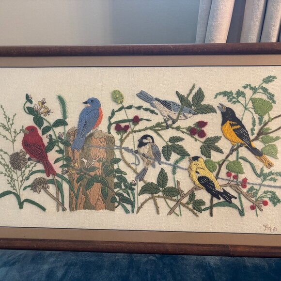 Hand Embroidered Birds - Picture 1 of 6